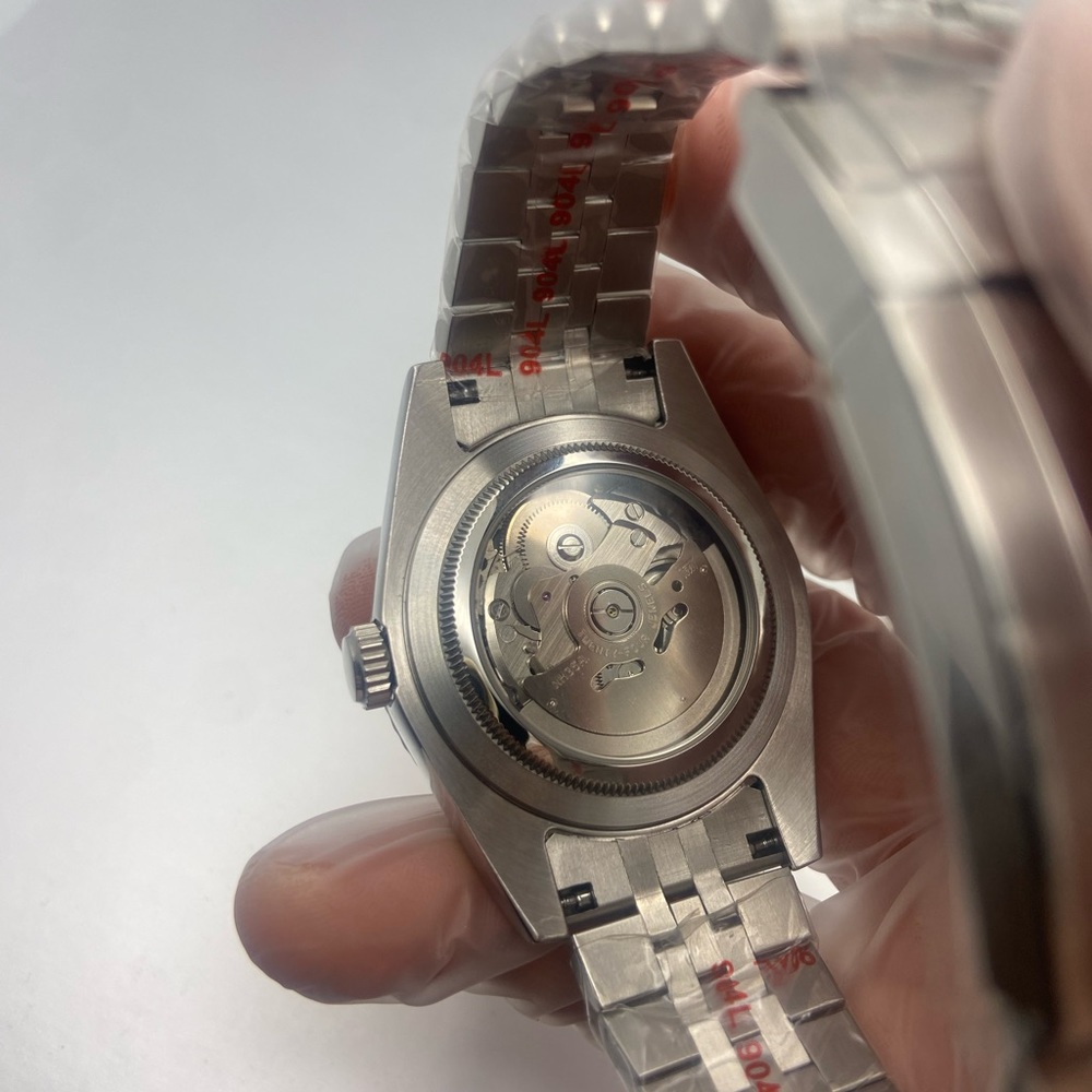 Custom Seiko DateJust Mod 40MM (Automatic) - Picture 4 of 5
